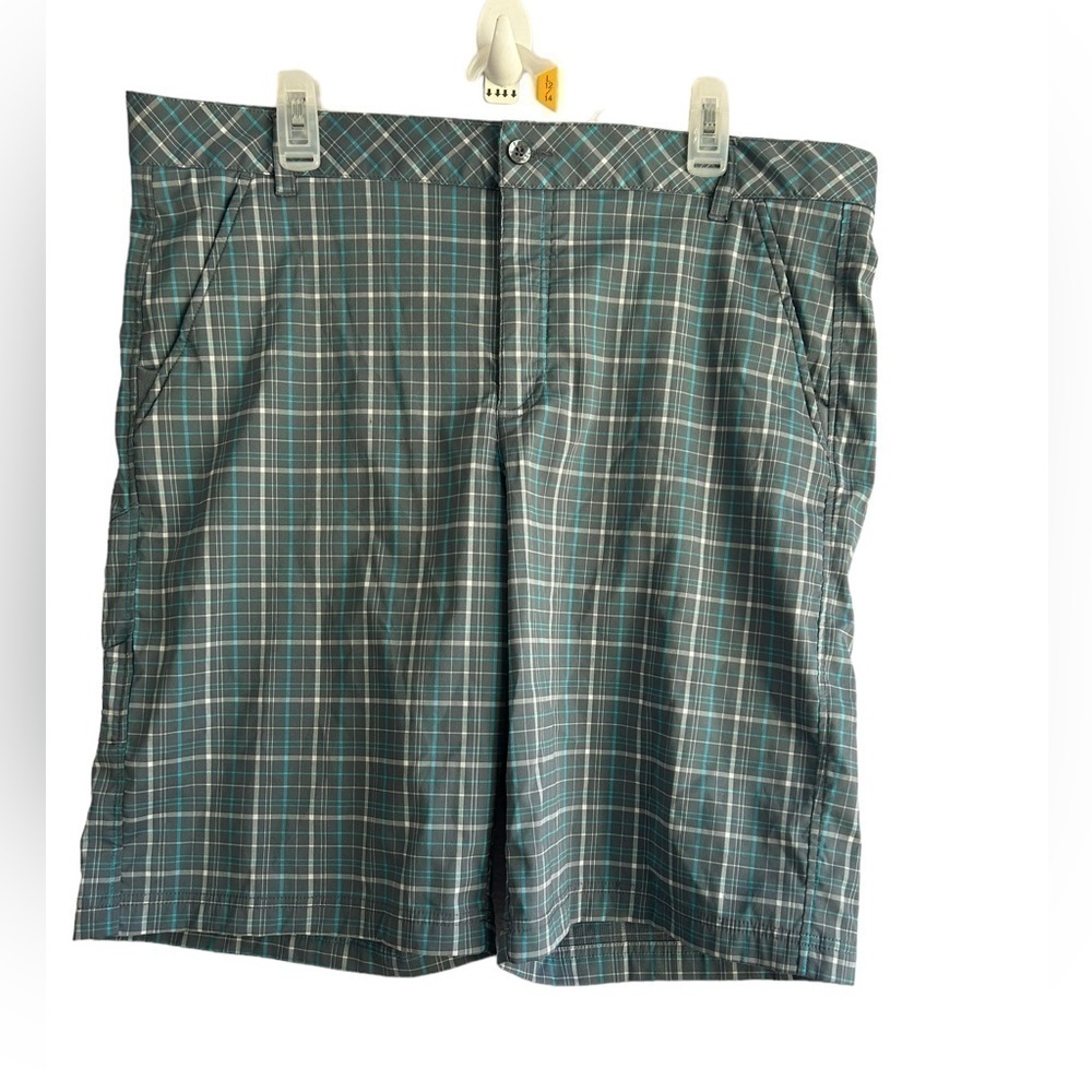 FILA Mens Classic Fit Golf Shorts Gray Plaid• Size: 38 • Used